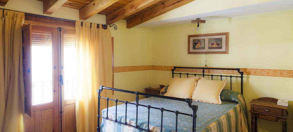 La Casa Del Tio Venancio Guest House Caracenilla Room photo